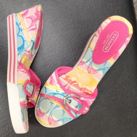 Coach Monogram Perry Buckle Wedges New without tags or box - Picture 6 of 6